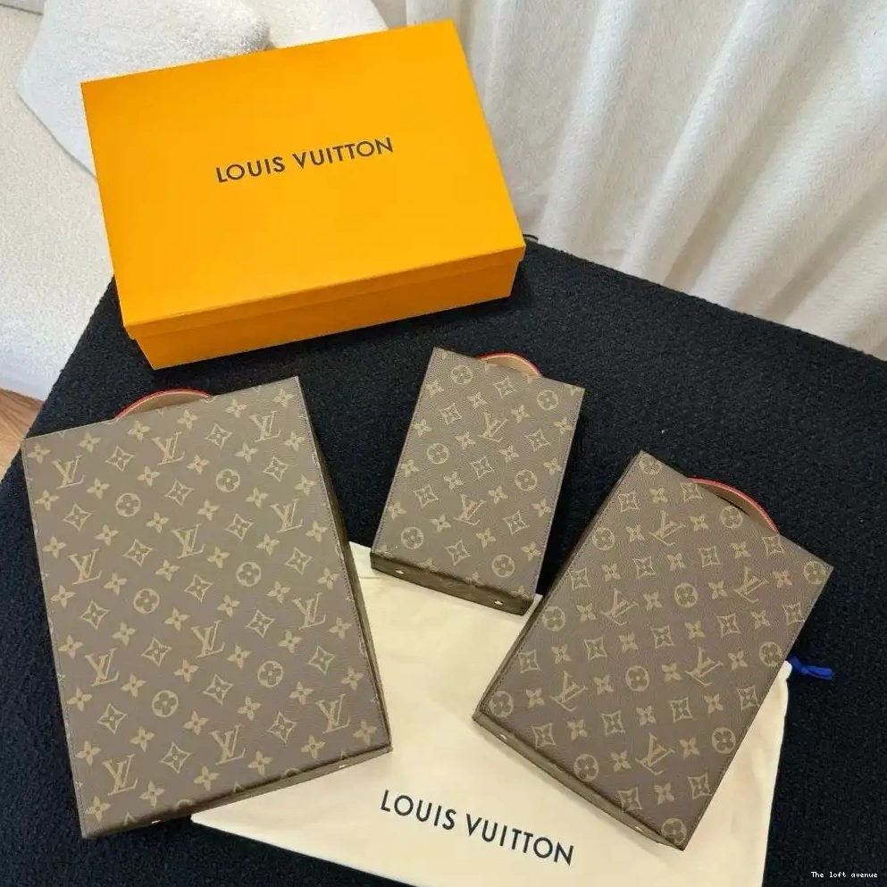 CUSTOM DESK LV HANDLE WITH TRAY 0508